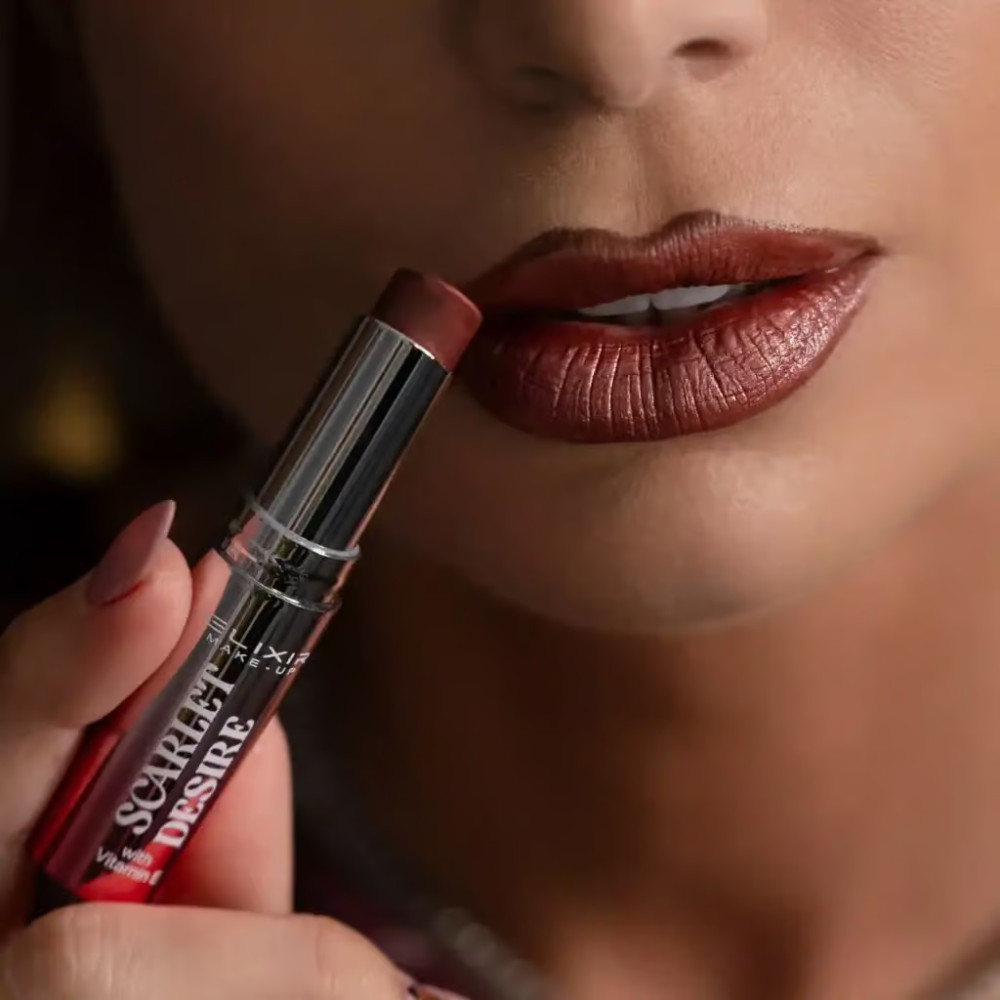 Elixir Scarlet Desire Satin Κραγιόν #102 LIMITED EDITION! Elixir Scarlet Desire Satin Κραγιόν #102 LIMITED EDITION!
