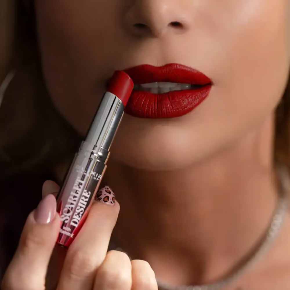 Elixir Scarlet Desire Satin Κραγιόν #103 LIMITED EDITION! Elixir Scarlet Desire Satin Κραγιόν #103 LIMITED EDITION!