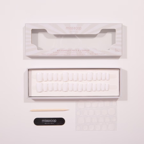 Miss Cop UV Effect Adhesive Nails Kit - Αυτοκόλλητα Νύχια 3 Σετ - 04 Λευκό Miss Cop UV Effect Adhesive Nails Kit - Αυτοκόλλητα Νύχια 3 Σετ - 04 Λευκό